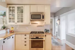 13060 SW Elk Rock Rd, Lake Oswego, OR 97034 - Photo 15