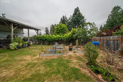 1819 Spruce St, Myrtle Point, OR 97458 - Photo 9