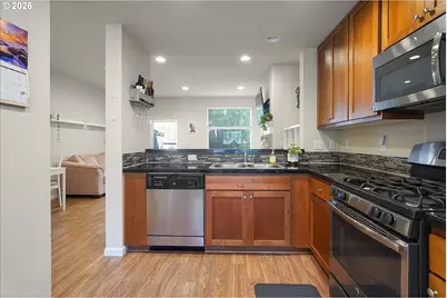 10509 NE Park Ridge Way, Hillsboro, OR 97006 - Photo 13