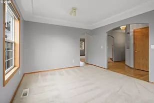 964 SE 27th St, Troutdale, OR 97060 - Photo 9