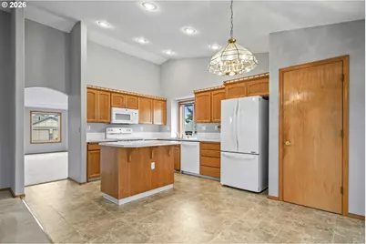 964 SE 27th St, Troutdale, OR 97060 - Photo 13