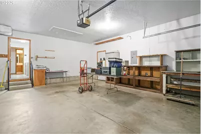 964 SE 27th St, Troutdale, OR 97060 - Photo 45