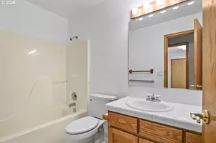 964 SE 27th St, Troutdale, OR 97060 - Photo 41