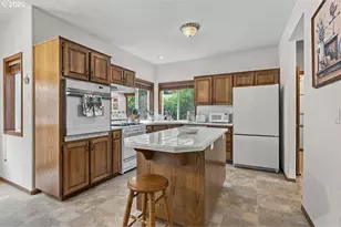 7829 SW 174th Pl, Beaverton, OR 97007 - Photo 15