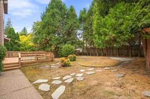 7829 SW 174th Pl, Beaverton, OR 97007 - Photo 37