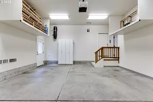 875 Sand Ave, Eugene, OR 97401 - Photo 21