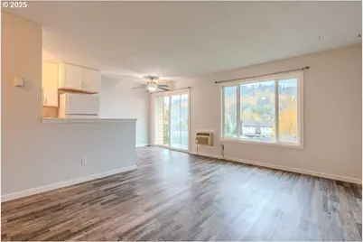 200 SW Florence Ave #D-15, Gresham, OR 97080 - Photo 5