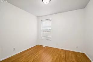 1076 Yew St, Junction City, OR 97448 - Photo 27