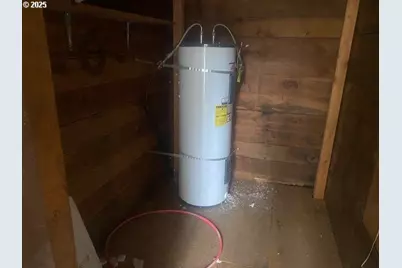 7858 Nonpareil Rd, Sutherlin, OR 97479 - Photo 11