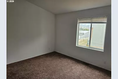 165 Green Vista Ln, Roseburg, OR 97471 - Photo 7