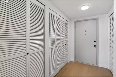 2221 SW 1st Ave #1621, Portland, OR 97201 - Photo 5