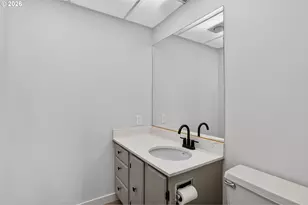 2221 SW 1st Ave, Portland, OR 97201 - Photo 29