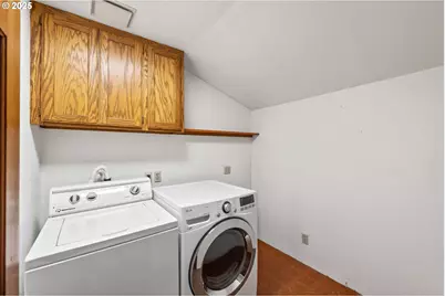 1845 Oak St, North Bend, OR 97459 - Photo 29