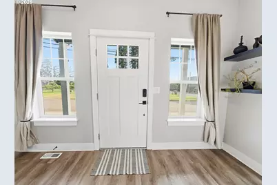 1310 Elm St, Junction City, OR 97448 - Photo 7