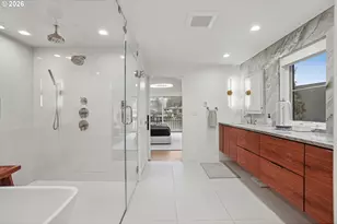 16840 Alder Cir, Lake Oswego, OR 97034 - Photo 33