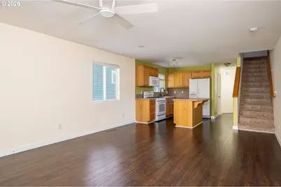 8211 SE 45th Ave, Portland, OR 97206 - Photo 11