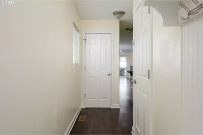 8211 SE 45th Ave, Portland, OR 97206 - Photo 3