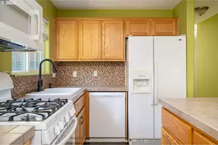 8211 SE 45th Ave, Portland, OR 97206 - Photo 7
