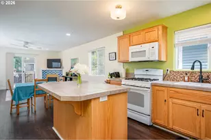 8211 SE 45th Ave, Portland, OR 97206 - Photo 9