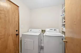 601 N 2nd St, Drain, OR 97435 - Photo 29