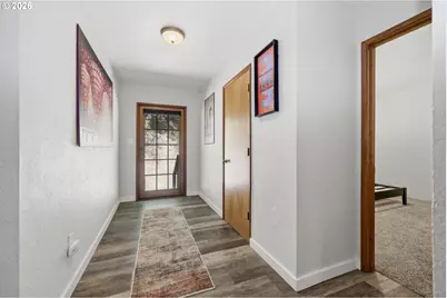 601 N 2nd St, Drain, OR 97435 - Photo 21