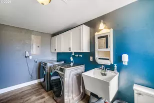 276 Knight Ave, Eugene, OR 97404 - Photo 17