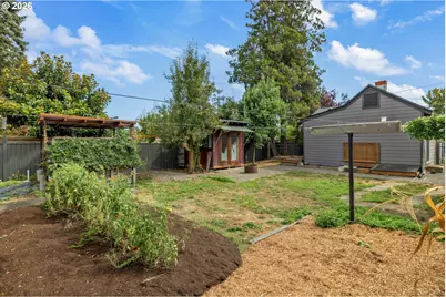 7625 SE Market St, Portland, OR 97215 - Photo 33