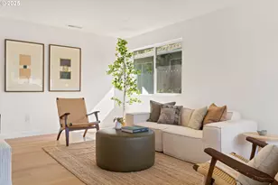 10904 SW 62nd Pl, Portland, OR 97219 - Photo 3