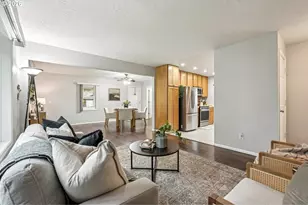 12905 SW Walker Rd, Beaverton, OR 97005 - Photo 9