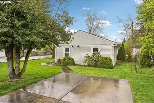 12905 SW Walker Rd, Beaverton, OR 97005 - Photo 27