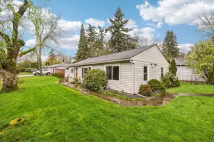 12905 SW Walker Rd, Beaverton, OR 97005 - Photo 3