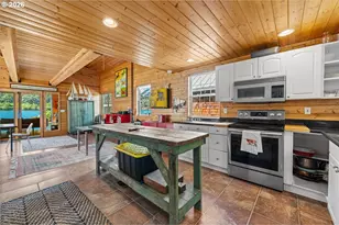 903 S McLoughlin Blvd, Oregon City, OR 97045 - Photo 5