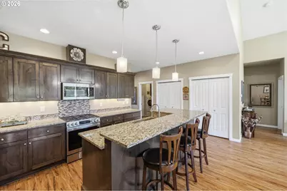 1589 SE Loganberry St, Dallas, OR 97338 - Photo 15