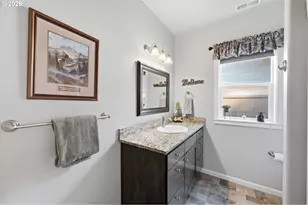 1589 SE Loganberry St, Dallas, OR 97338 - Photo 9