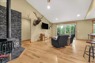 67391 Hollywood Rd, Deer Island, OR 97054 - Photo 15