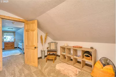 343 SE Wyers St, White Salmon, WA 98672 - Photo 19