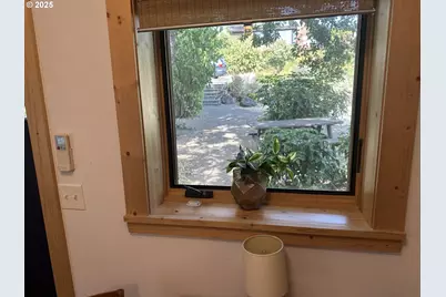 343 SE Wyers St, White Salmon, WA 98672 - Photo 25