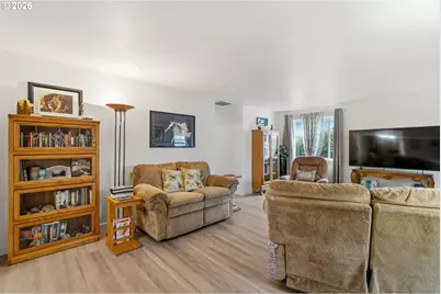 634 30th Ave, Albany, OR 97322 - Photo 9