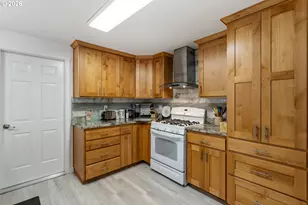634 30th Ave, Albany, OR 97322 - Photo 9