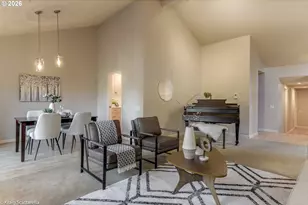 9814 SW Quail Post Rd, Portland, OR 97219 - Photo 9