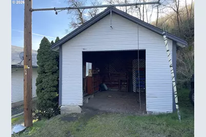 280 W Center St, Heppner, OR 97836 - Photo 17
