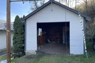 280 W Center St, Heppner, OR 97836 - Photo 17