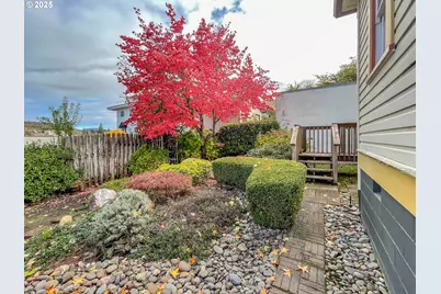 1118 SE Washington Ave, Roseburg, OR 97470 - Photo 37