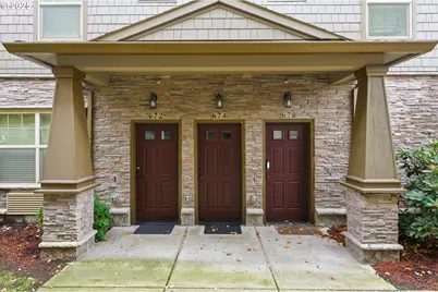 674 NE Newstead Ln, Hillsboro, OR 97006 - Photo 39