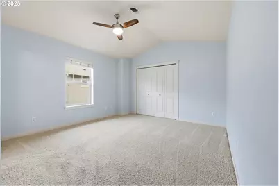 674 NE Newstead Ln, Hillsboro, OR 97006 - Photo 19