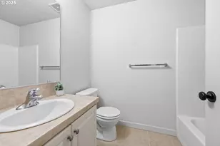 674 NE Newstead Ln, Hillsboro, OR 97006 - Photo 29