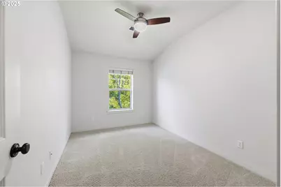 674 NE Newstead Ln, Hillsboro, OR 97006 - Photo 29