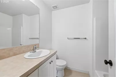 674 NE Newstead Ln, Hillsboro, OR 97006 - Photo 25