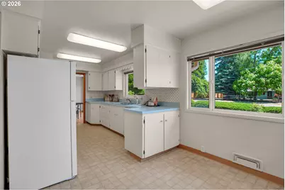 19531 Central Point Rd, Oregon City, OR 97045 - Photo 15