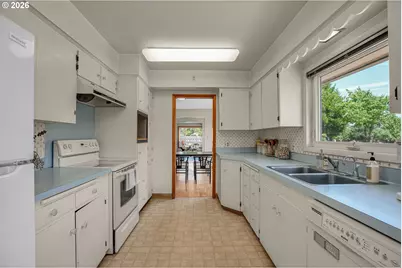 19531 Central Point Rd, Oregon City, OR 97045 - Photo 11
